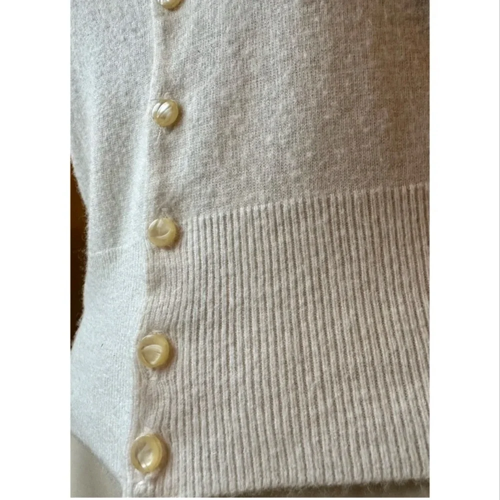 Schiaparelli vintage embellished cashmere cardigan, circa 1950s - Picture 6 of 11